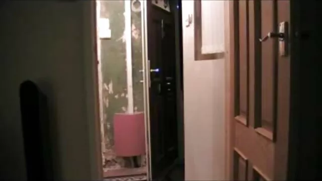 Marcela Tit sexe maison francais rebondit