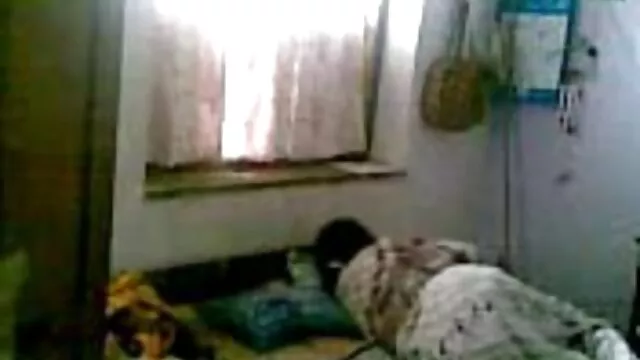 DP parfait pour l'adolescente sex video maison sensuelle Jessica Lincoln