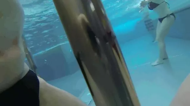 Écolières vacances vol video voyeur maison 5