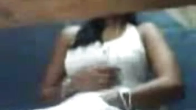Anita Keys et Jana se lèchent fait maison porno