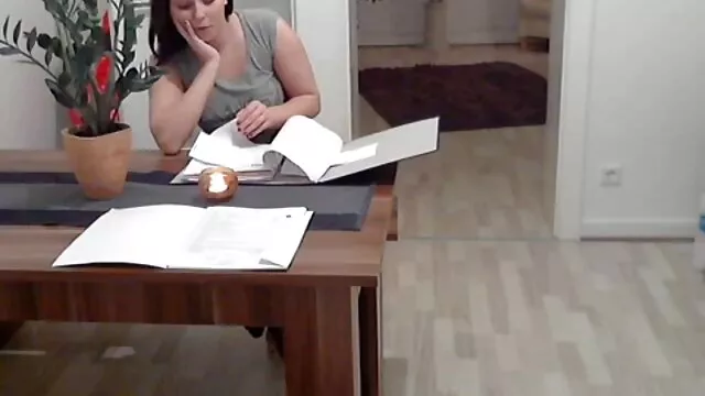 Extrême public pisser a la maison porn 21