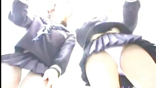 MILF enceinte en bas fait maison porn est toujours excitée pour une bonne baise