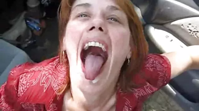 Nerd baise cette jolie maison du porno amateur de cow-girl ébène